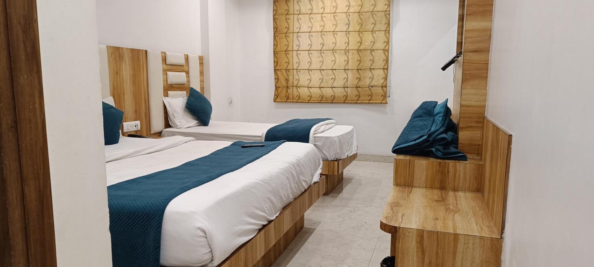 Hotel Awesome International New Delhi Exterior photo